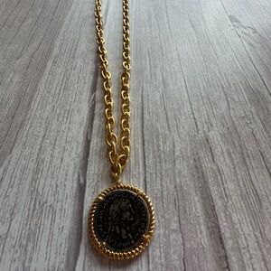 Elegant Gold Coin Pendant Necklace